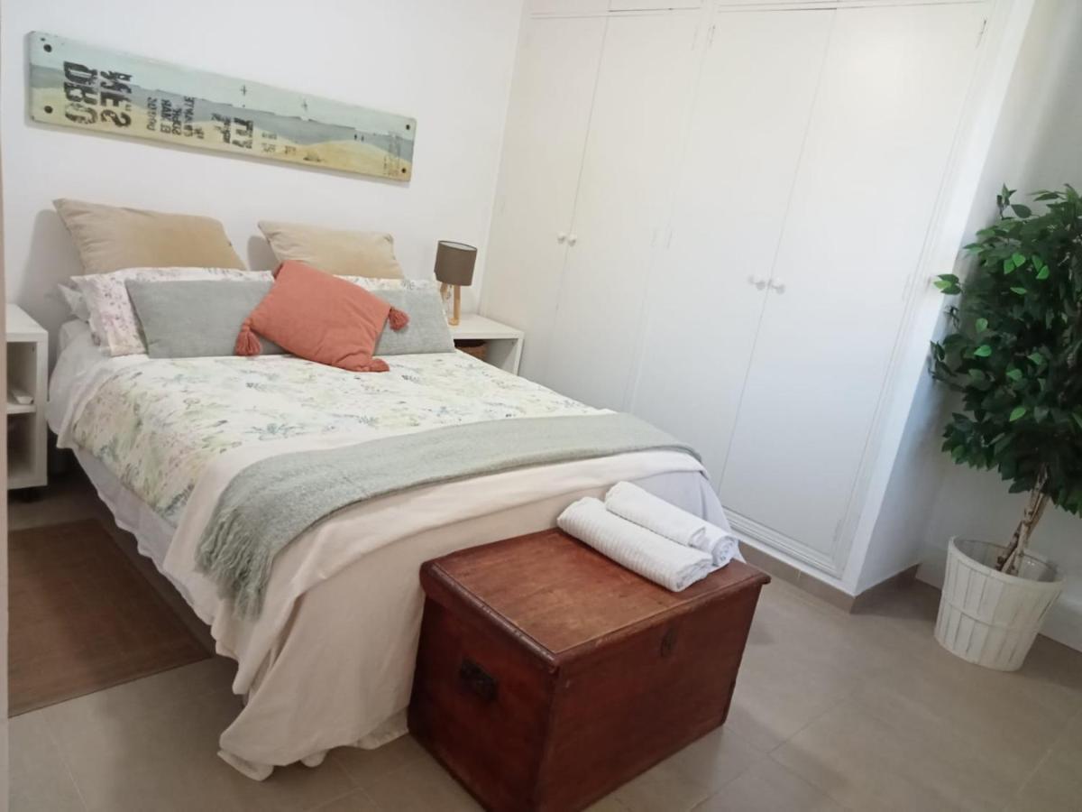 Dormir Entre Limones, Casa De Invitados En Vivienda Familiar Dos Hermanas Eksteriør billede